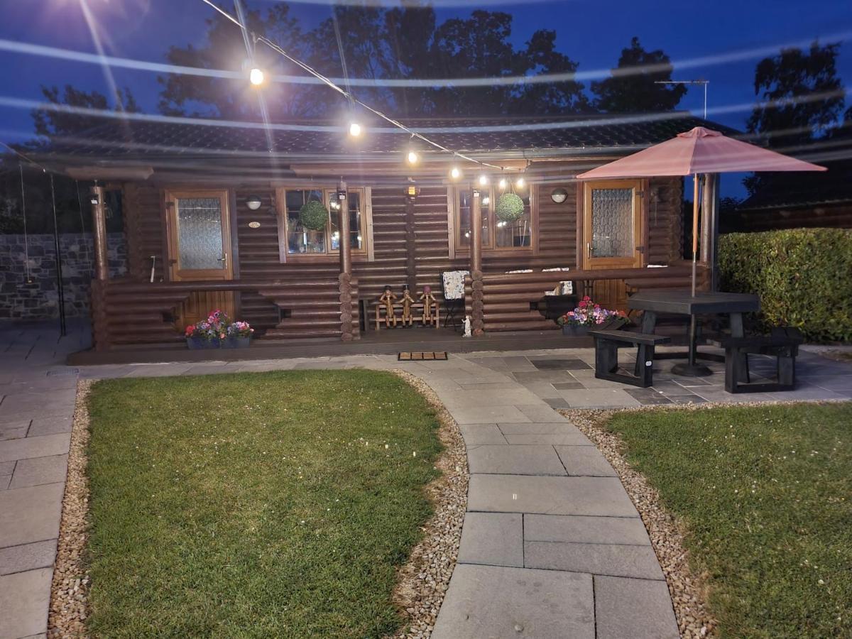 Cosy Countryside Log Cabin Kilkenny Exterior foto